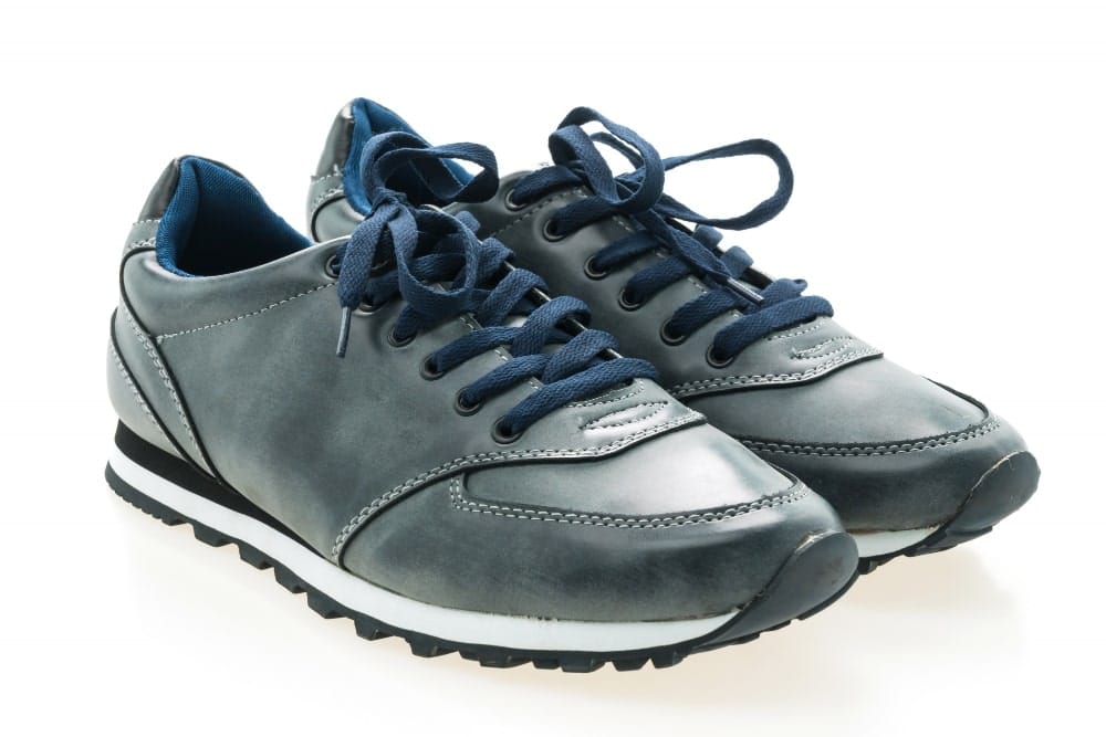 Adidas casual para hombres y mujeres