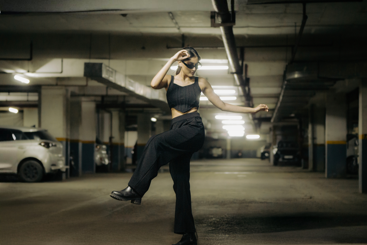 Conjunto negro femenino para looks casuales