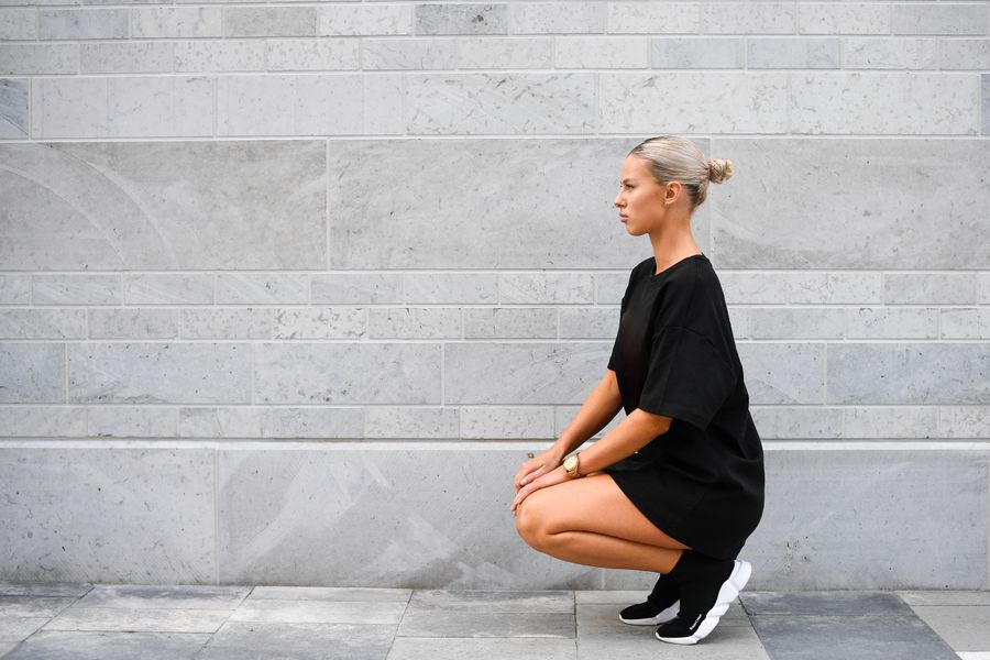 polera oversize streetwear mujer joven 1 Polera oversize streetwear mujer joven