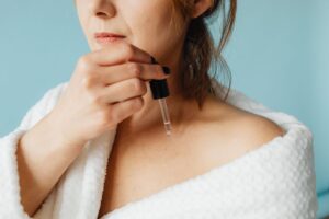 ¿Qué es el ácido hialurónico y cómo beneficia tu piel?