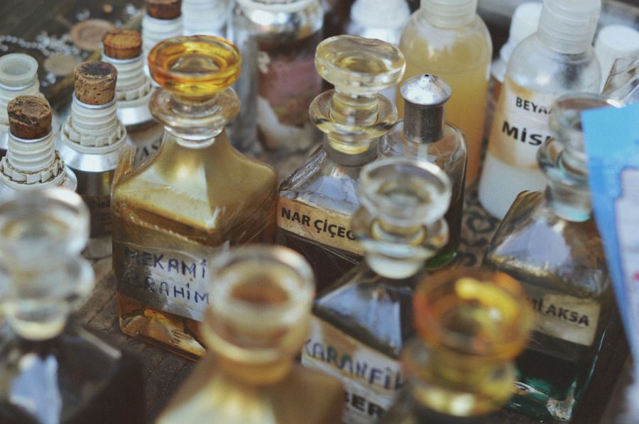 Botellas vintage de perfume para pirámide olfativa