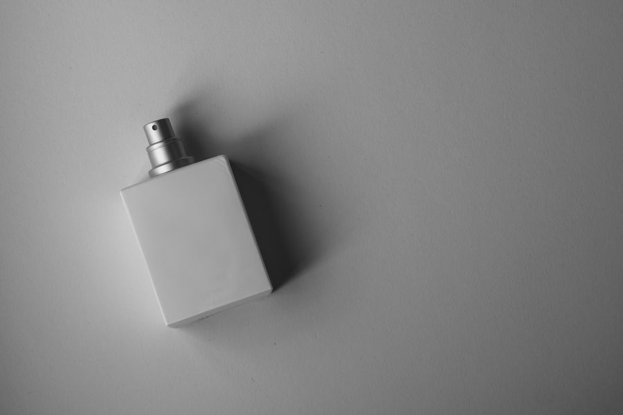 frasco perfume blanco calidad premium 1 Frasco de perfume blanco calidad premium