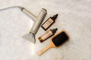 Aceite de ricino vs aceite de argán: beneficios y usos para el cabello