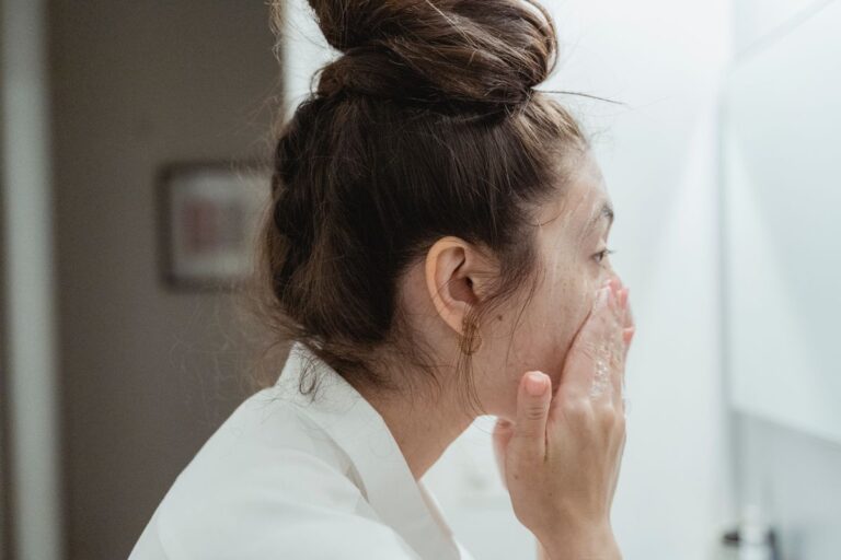 Rutina facial para piel joven