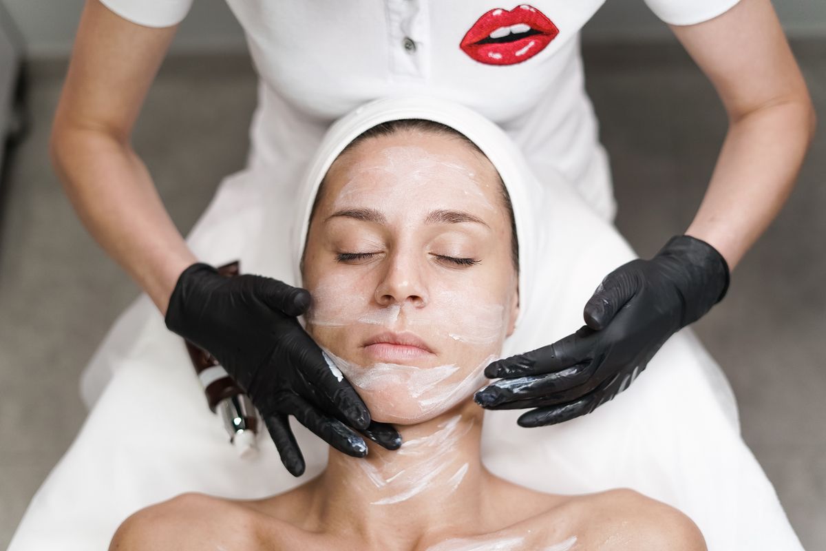 Tratamiento facial para poros abiertos